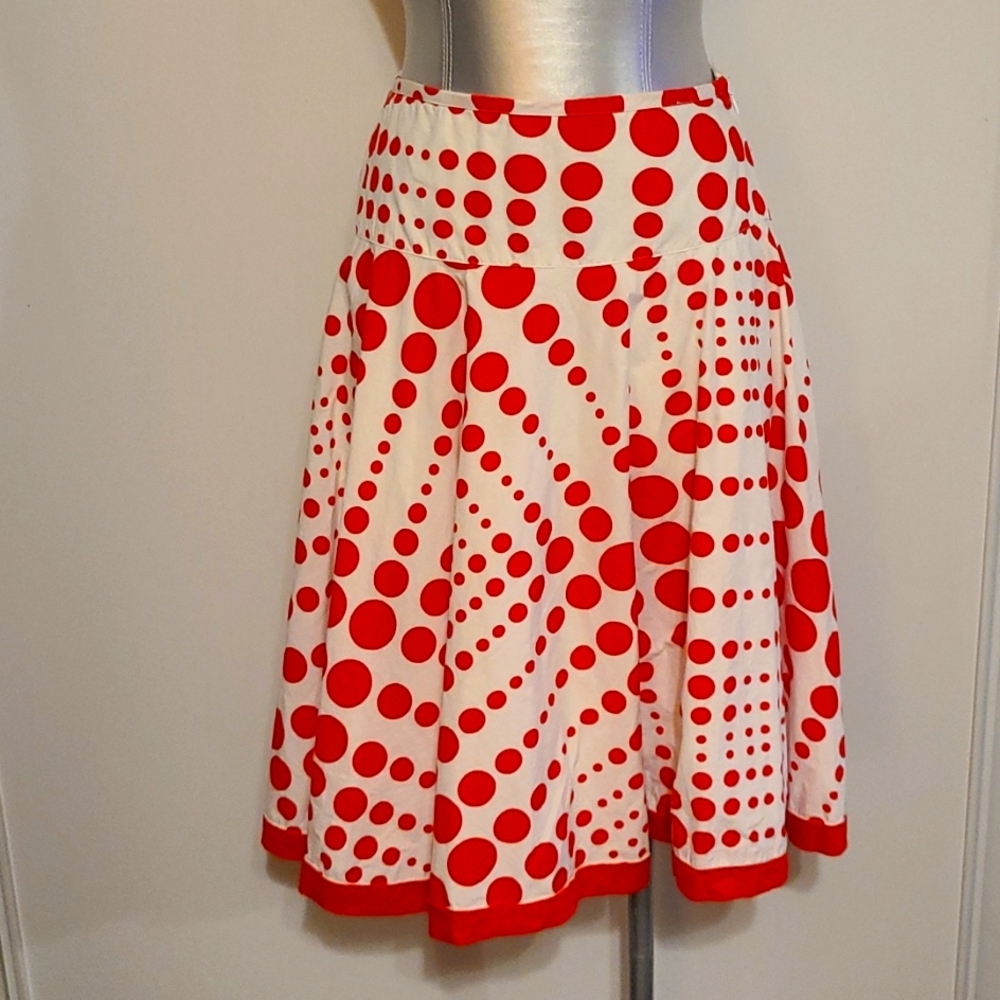 CHAUDRY KC  Polka dot double layred &white knee length cir.skirt.Vintage
